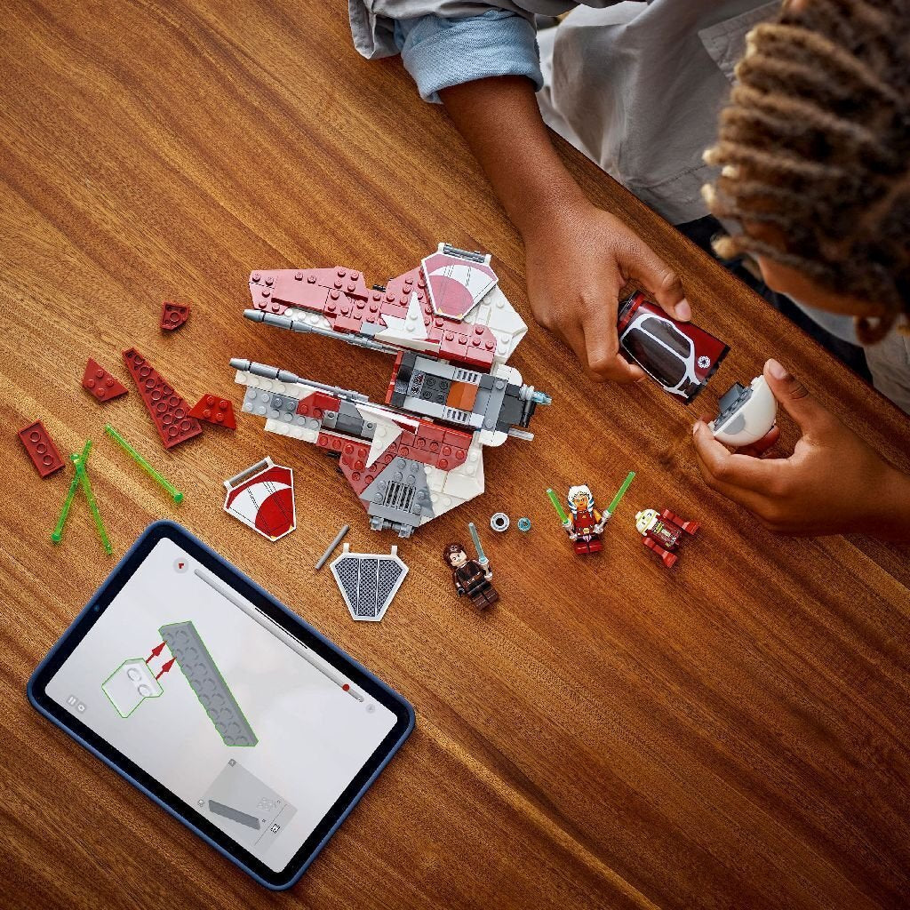 Lego Star Wars 75401 Ahsoka'S Jedi Interceptor