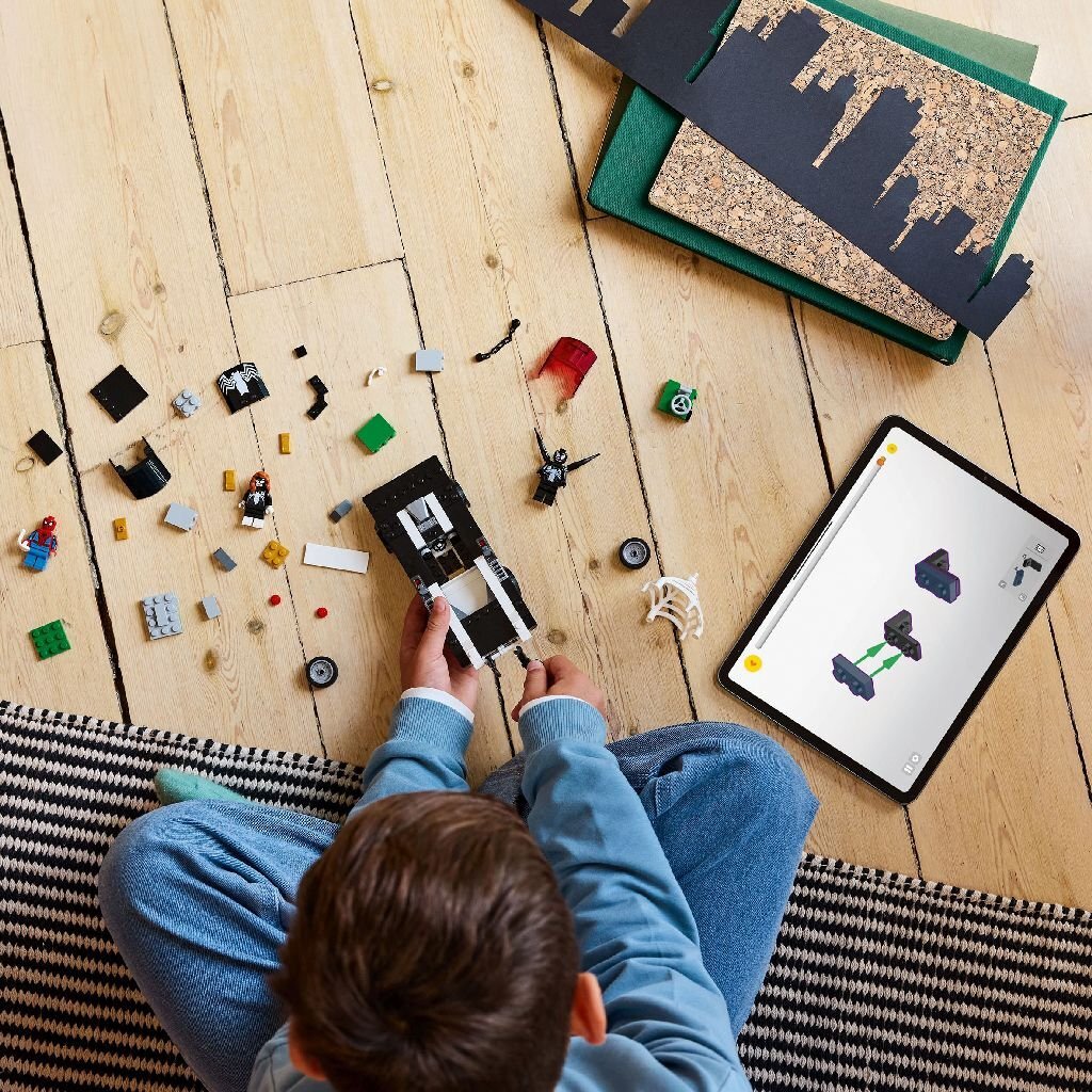 Lego Super Heroes 76309 Marvel Spiderman Vs Venoms Klassieke Auto