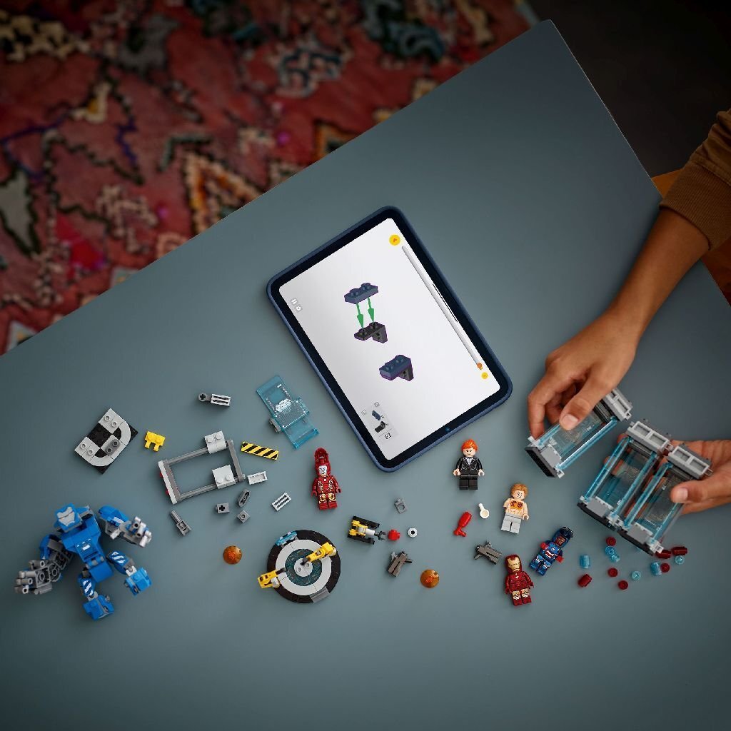 Lego Super Heroes 76315 Marvel Iron Mans Lab