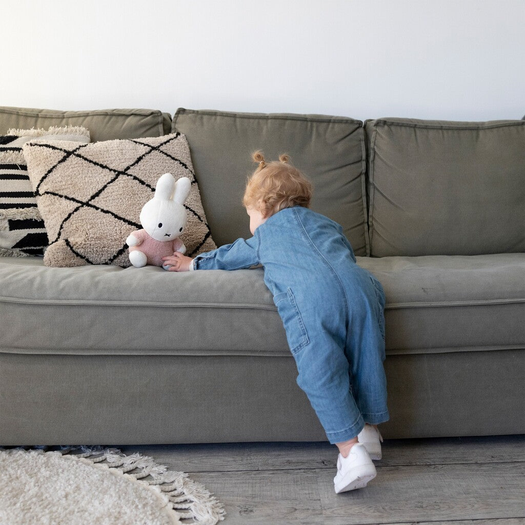 Nijntje Fluffy Knuffel 25 Cm Roze